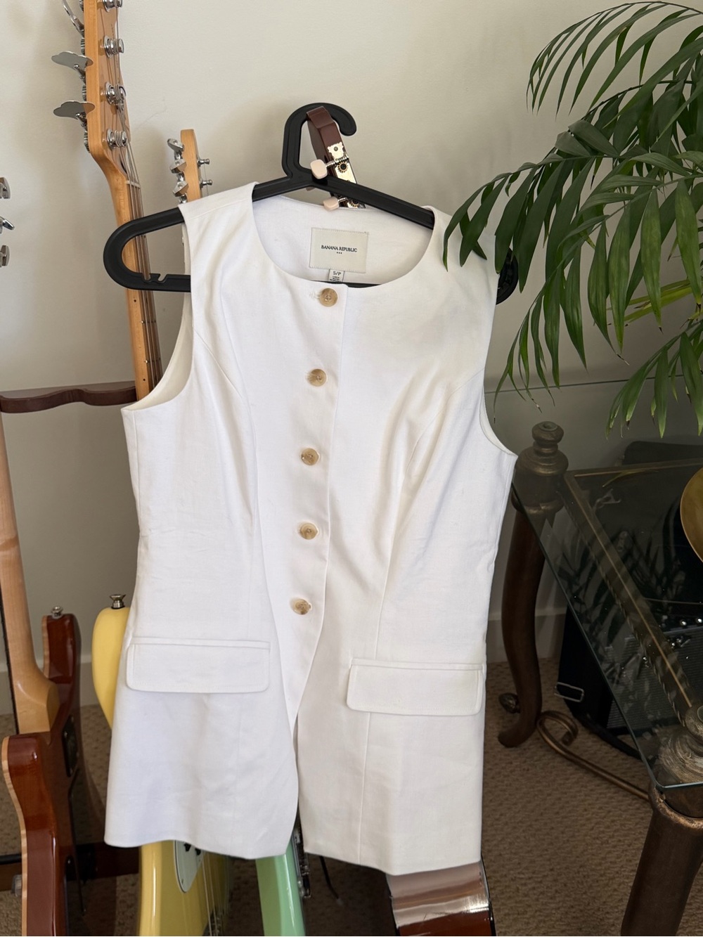 Banana Republic White Sleeveless Linen-Blend Long Cutaway Vest